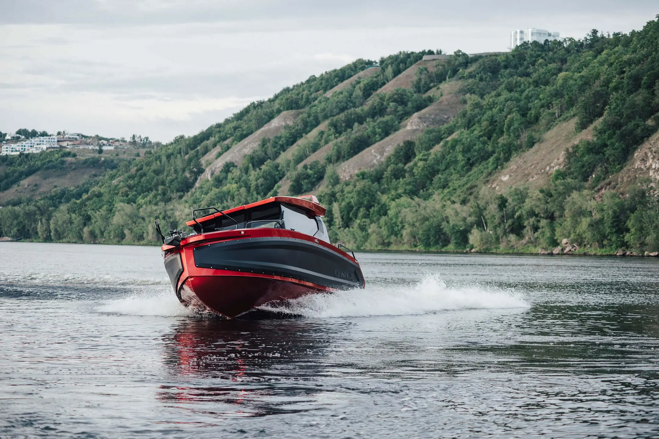 ONIX 680 Cabin — экстерьер