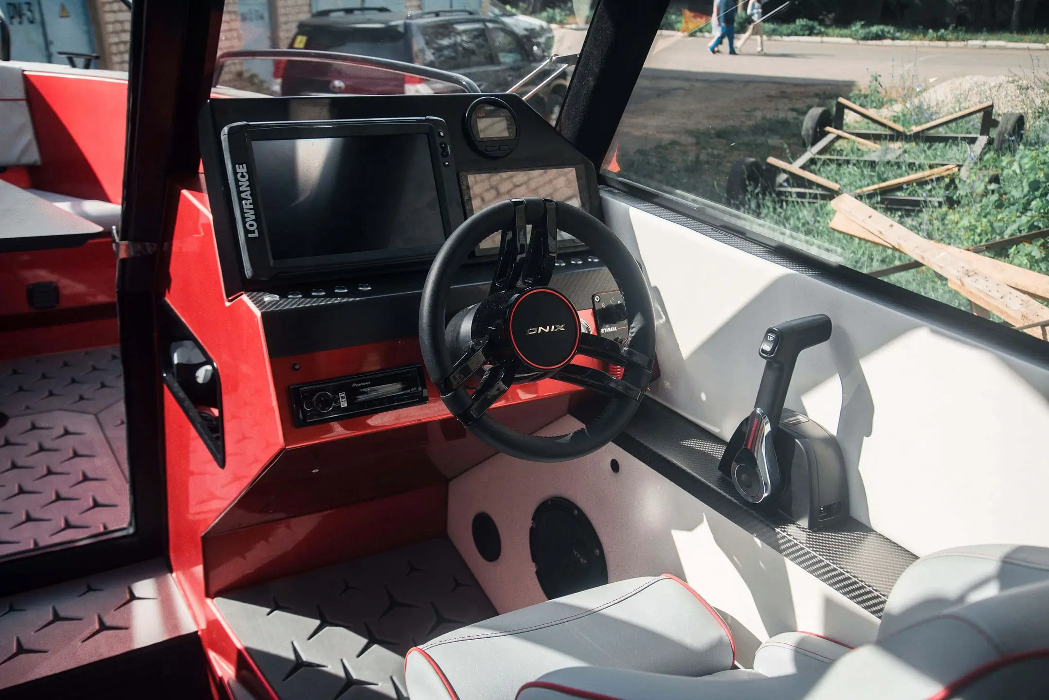ONIX 680 Cabin — интерьер