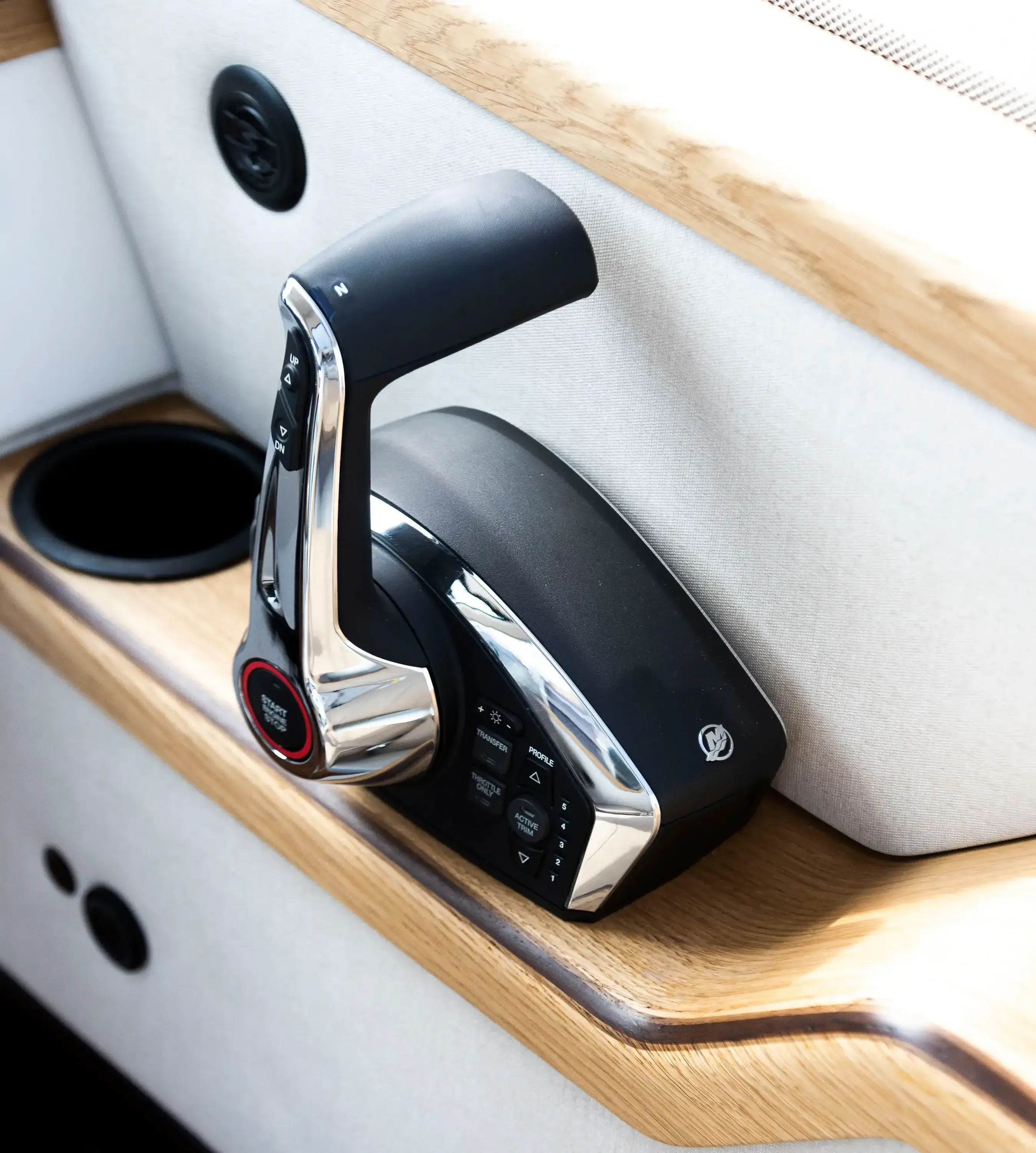 ONIX 850 Cruiser — интерьер