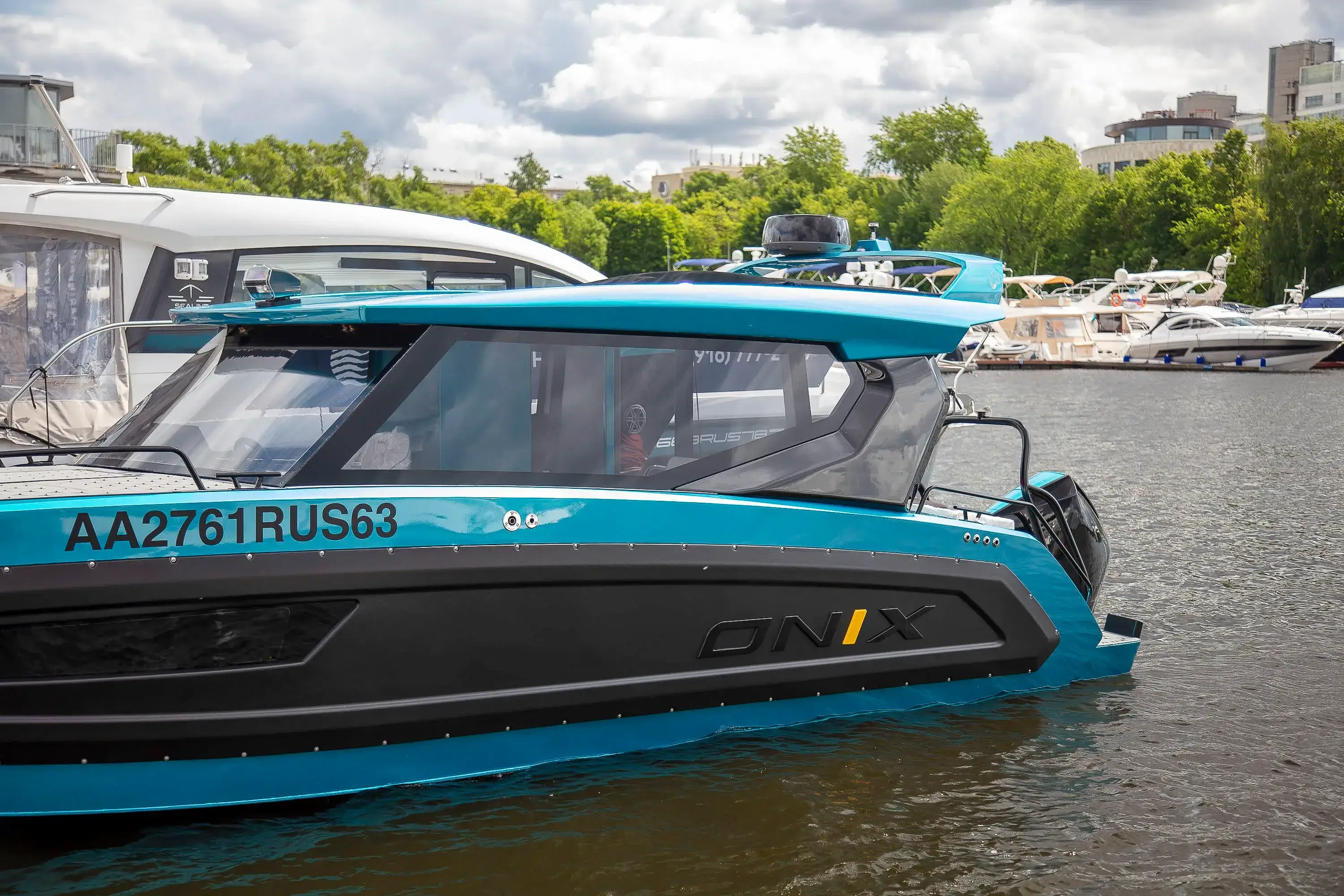 ONIX 850 Cruiser