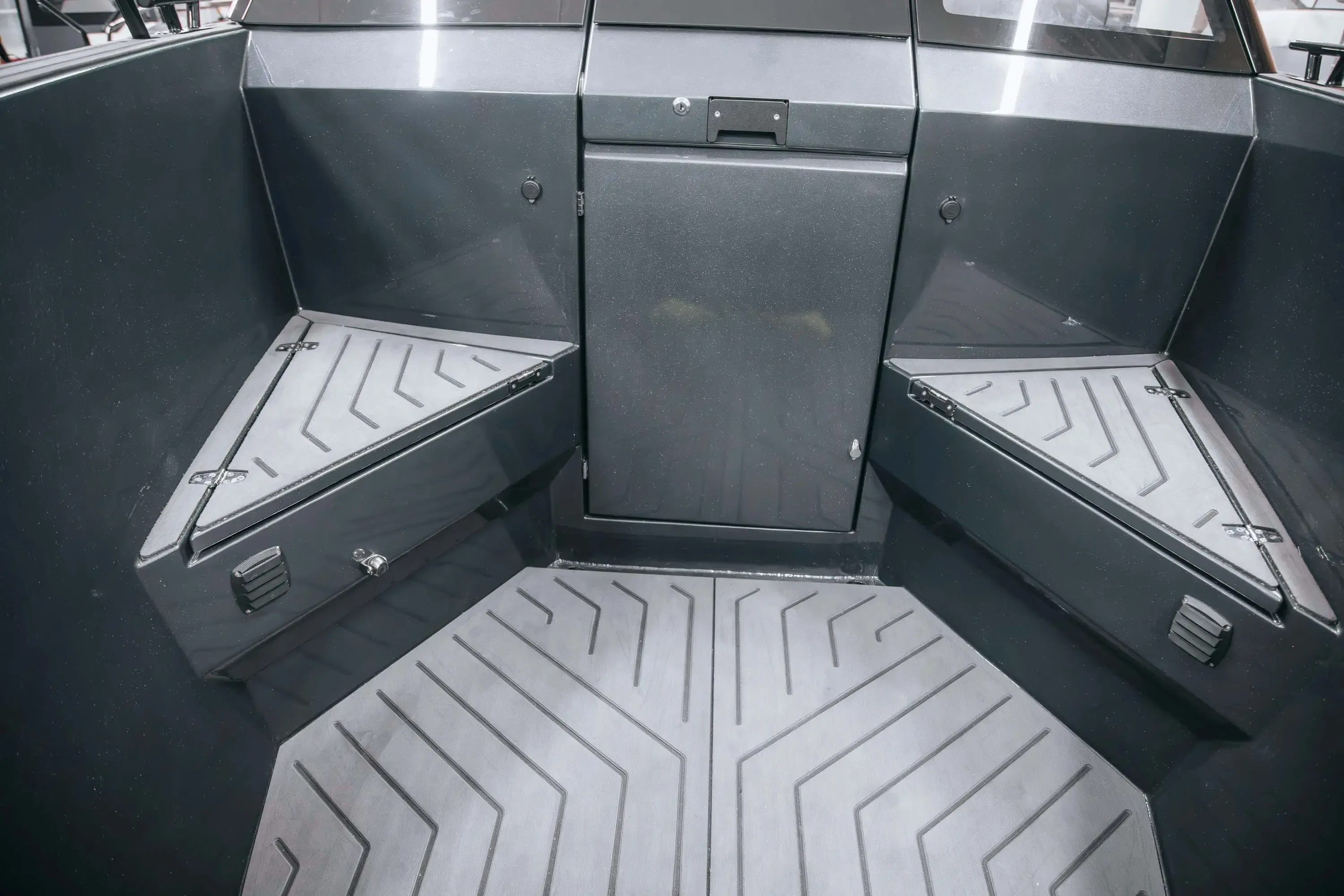 Интерьер ONIX 850 Cabin