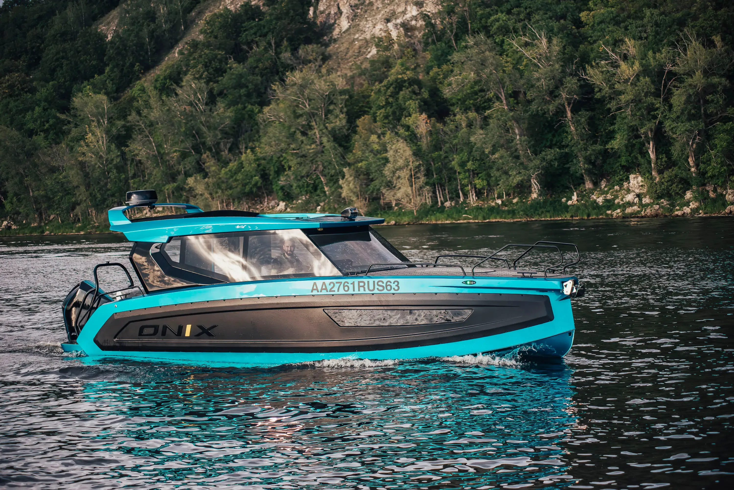 ONIX 850 Cruiser — вид спереди